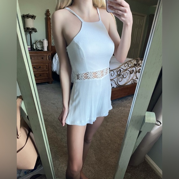 Tea & Cup White Floral Lace Halter Neck Romper Size Small - Picture 14 of 15